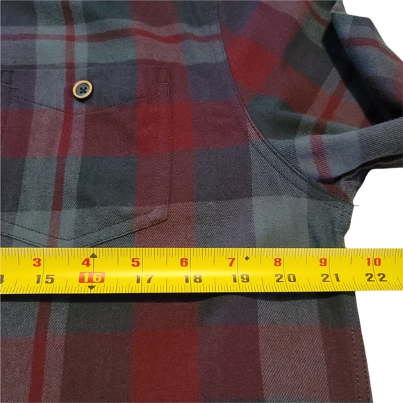 Weatherproof Vintage Men's Button Up Plaid Shirt - Picture 3 of 10